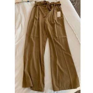 NWT Paper Bag Trousers